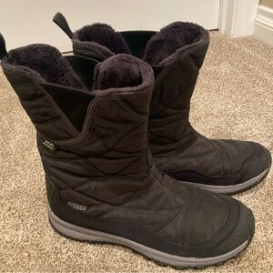 Keen Women’s Terradora Boot Waterproof Insulated Pull On Snow Black Sz 6 EUC